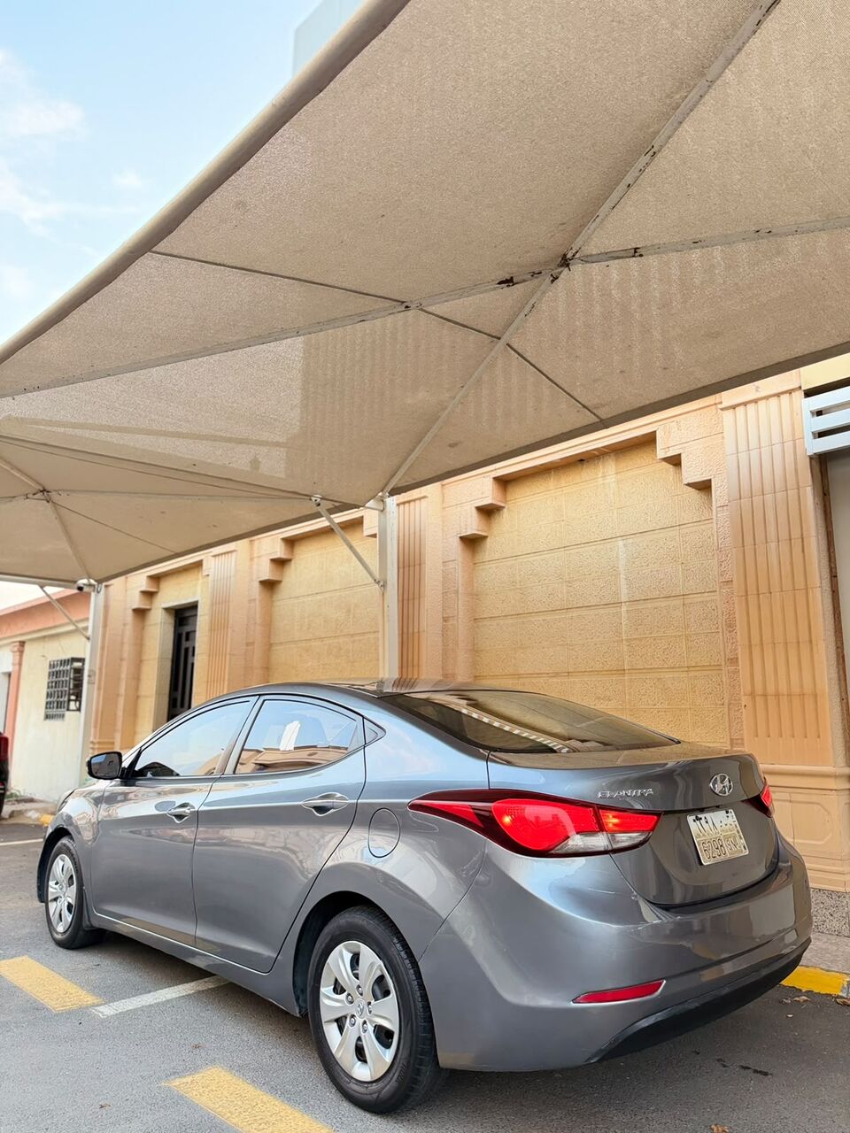 Jeddah, Vehicles, Cars & Trucks , SAR 26,  Hyundai Elentra,  2016,  Automatic,  300000 KM,