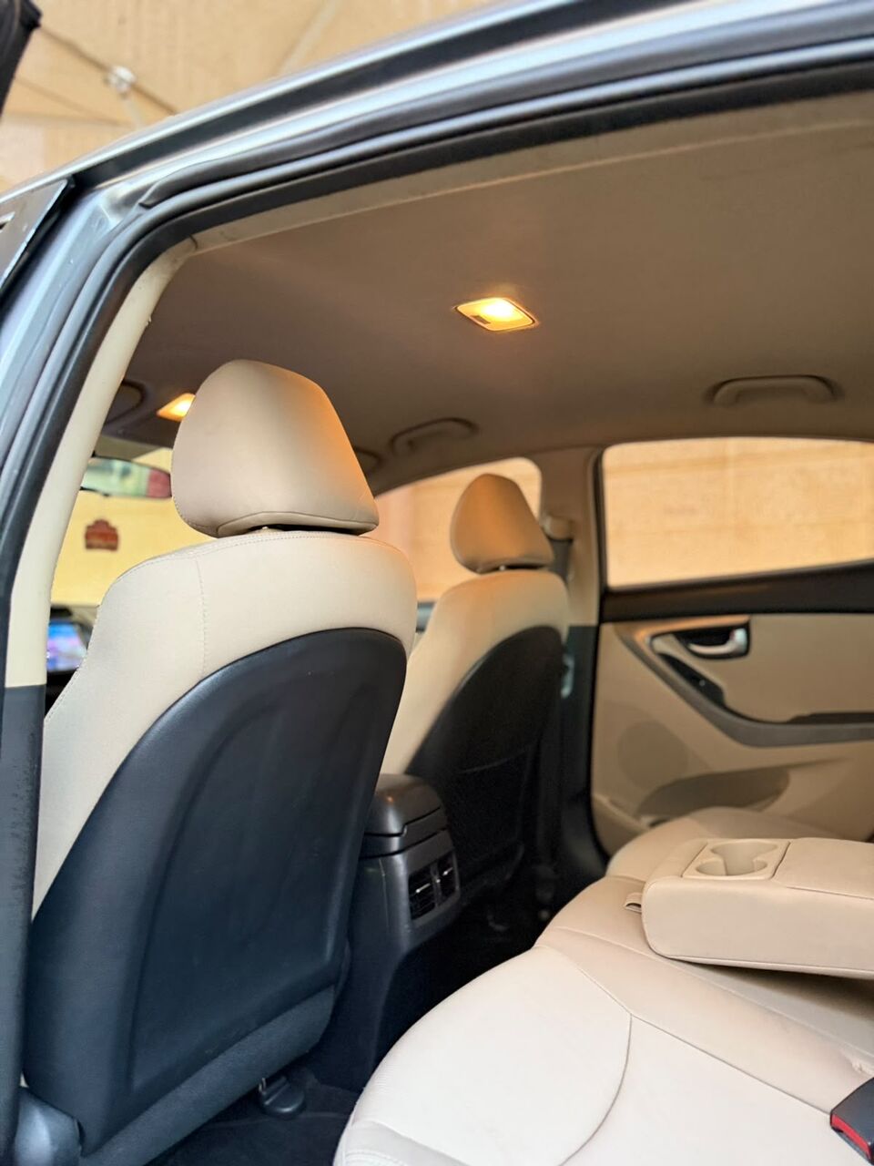 Jeddah, Vehicles, Cars & Trucks , SAR 26,  Hyundai Elentra,  2016,  Automatic,  300000 KM,