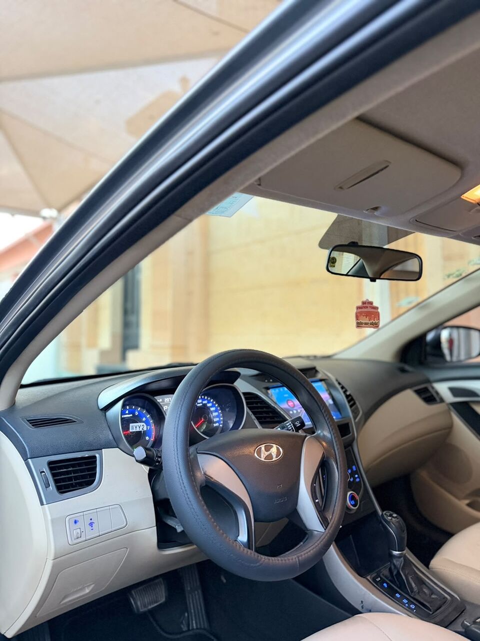 Jeddah, Vehicles, Cars & Trucks , SAR 26,  Hyundai Elentra,  2016,  Automatic,  300000 KM,