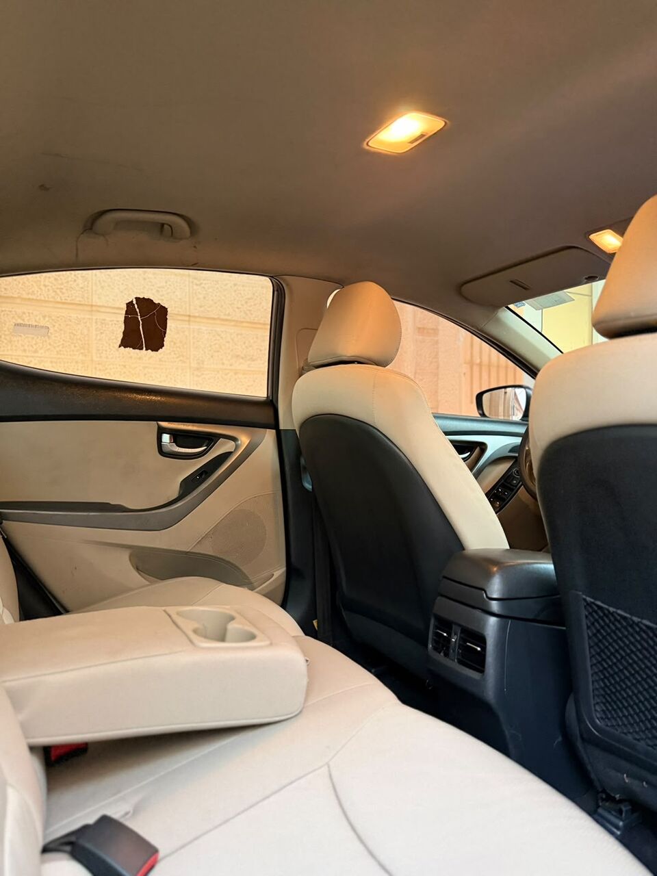 Jeddah, Vehicles, Cars & Trucks , SAR 26,  Hyundai Elentra,  2016,  Automatic,  300000 KM,
