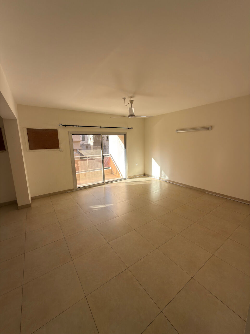 Adliya, Apartments, Flats, Houses & Villas, BHD 320/year,  3 BR,  Are You Looking Spacious Unfurnished 3 Bhk Flat???