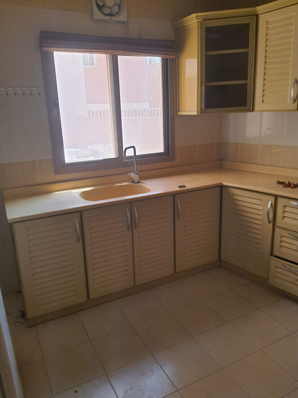 Sanabis, Apartments, Flats, Houses & Villas, BHD 145/year,  2 BR,  RENT - FLAT - ALDAIH NEAR ALSHOALA RESTURANT