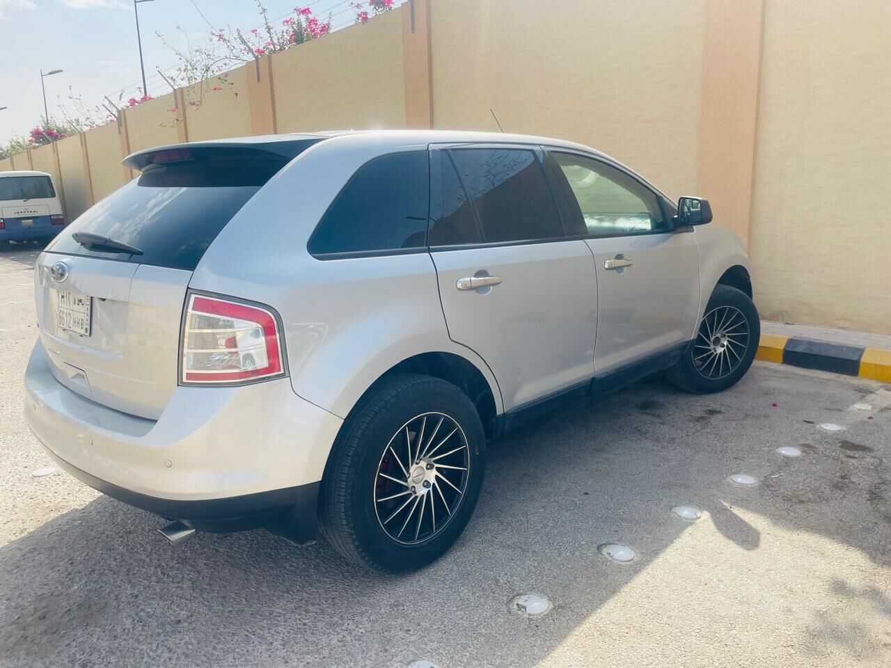 Riyadh, Vehicles, Cars & Trucks , SAR 15000,  Ford Edge,  2009,  Automatic,  275 KM,  CAR SALE