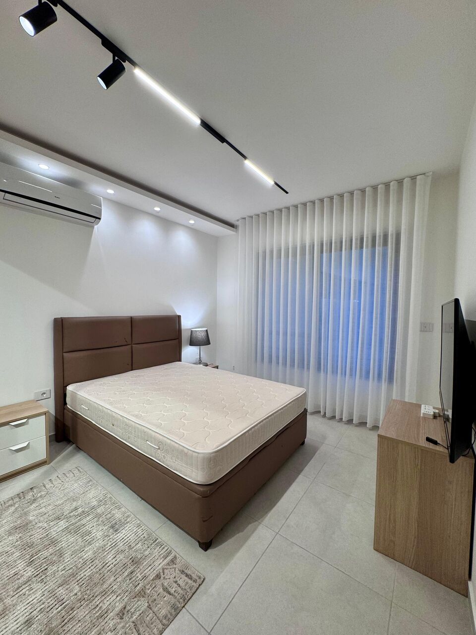 Amman, Apartments, Flats, Houses & Villas, JOD 20000/year,  Furnished,  3 BR,  Ground Fully Furinshed 3B Apartment With Outside Terrace In 4 Circle 00962777688956