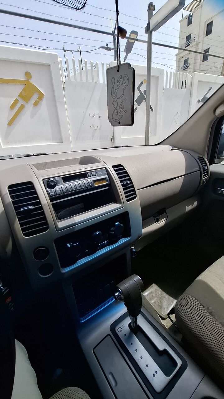 Makkah, Vehicles, Cars & Trucks , SAR 26000,  Nissan Pathfinder 2010 Model,  2010,  Automatic,  165000 KM,  Nissan Pathfinder For Sale