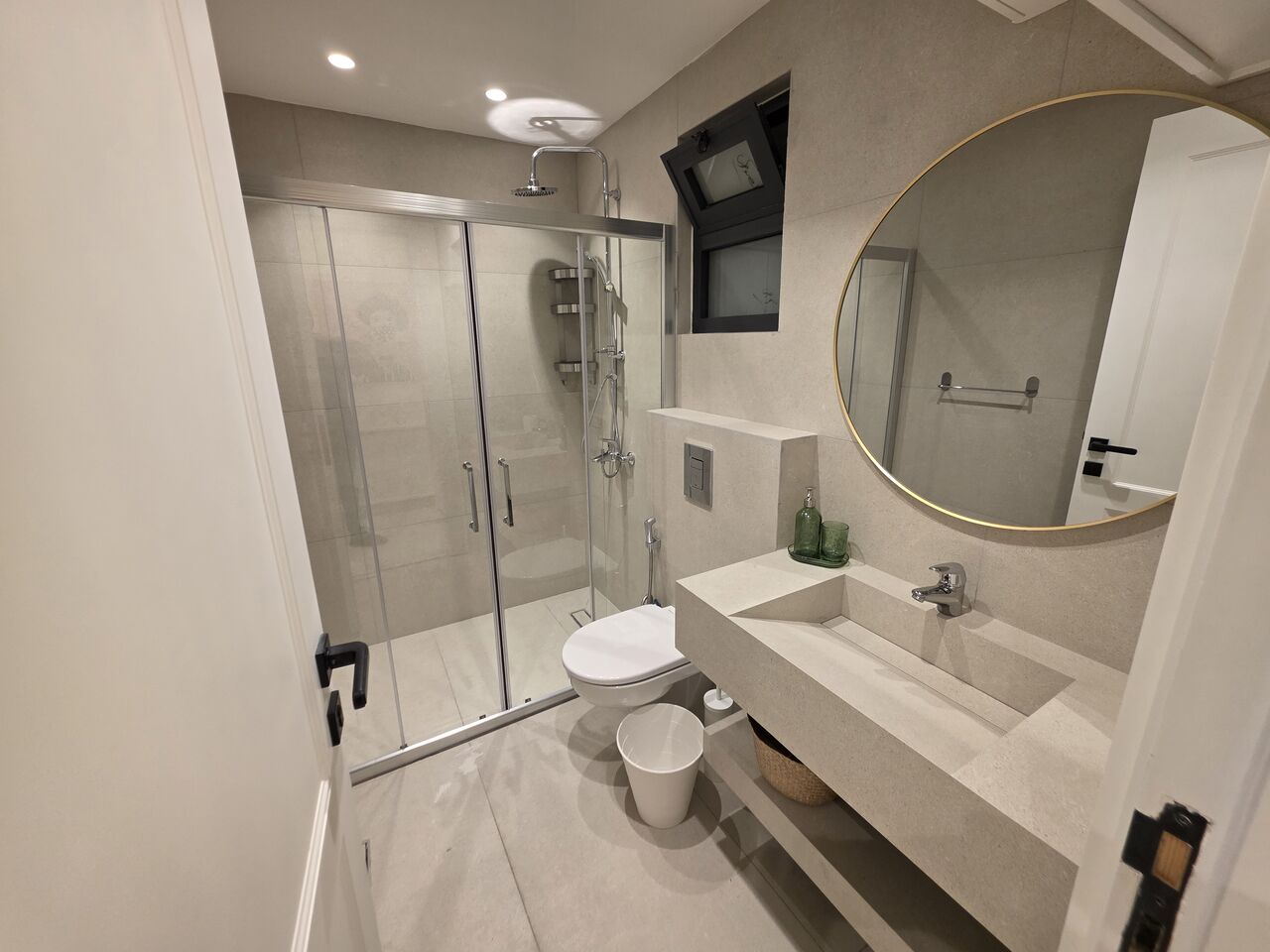 Amman, Apartments, Flats, Houses & Villas, JOD 18000/year,  Furnished,  Brandnew Ground Floor Fully Furnished 3B Apart With Terrace In Jabal Webdeh 00962777688956