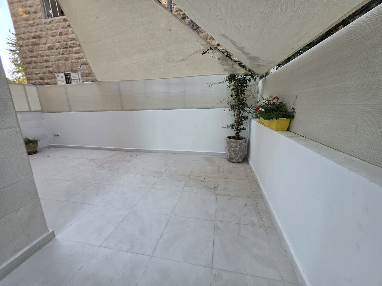 Amman, Apartments, Flats, Houses & Villas, JOD 18000/year,  Furnished,  Brandnew Ground Floor Fully Furnished 3B Apart With Terrace In Jabal Webdeh 00962777688956