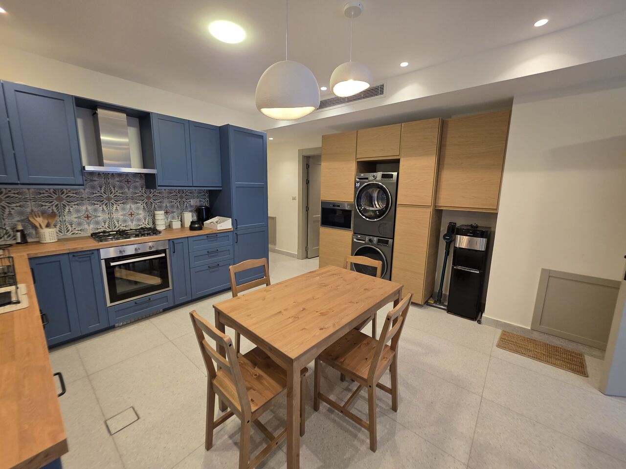 Amman, Apartments, Flats, Houses & Villas, JOD 20000/year,  Furnished,  3 BR,  Brandnew Ground Floor Fully Furnished 3B Apart  Terrace In Jabal Webdeh 00962777688956