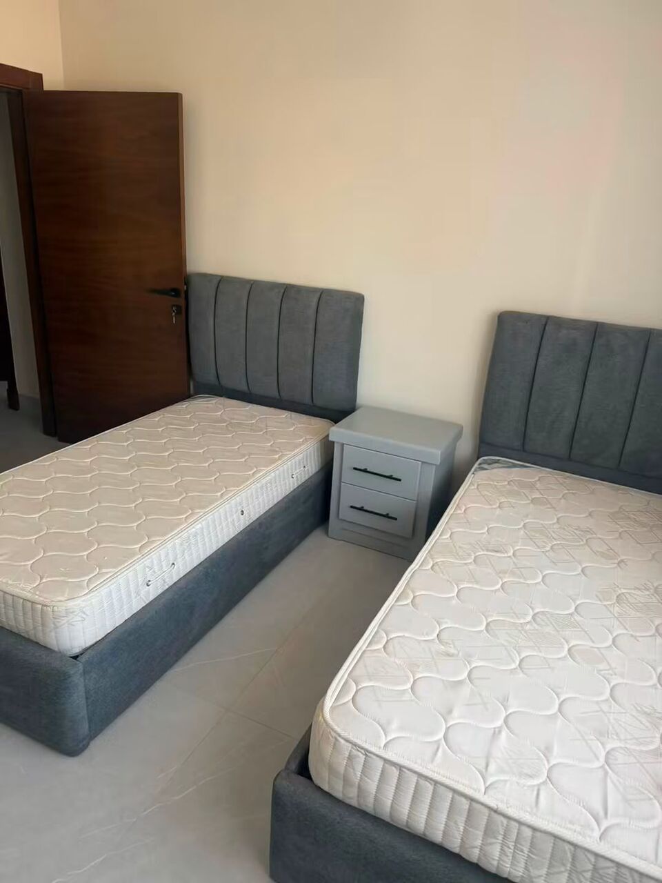 Abdoun, Apartments, Flats, Houses & Villas, JOD 18000/year,  Furnished,  3 BR,  Fully Furnished 3B Apart With Baconly In Abdoun 009627777688956