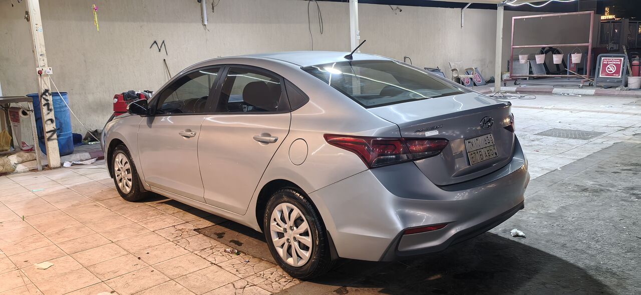Riyadh, Vehicles, Cars & Trucks , SAR 28,  Hyundai Accent,  2019,  Automatic,  295000 KM,    GCC 1.4, Silver, Cruise Control