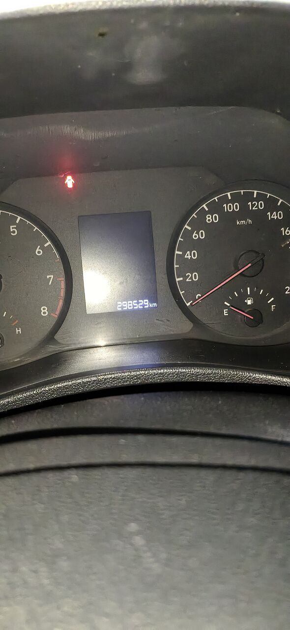 Riyadh, Vehicles, Cars & Trucks , SAR 28,  Hyundai Accent,  2019,  Automatic,  295000 KM,    GCC 1.4, Silver, Cruise Control