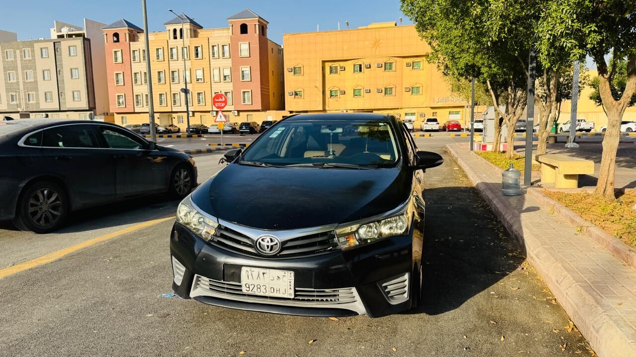 Riyadh, Vehicles, Cars & Trucks , SAR 33000,  Toyota Corrola,  2015,  Automatic,  435 KM,  Toyota Corolla   | 2nd Owner | New Tyres | Fahas Renewed | Cruise Control | B