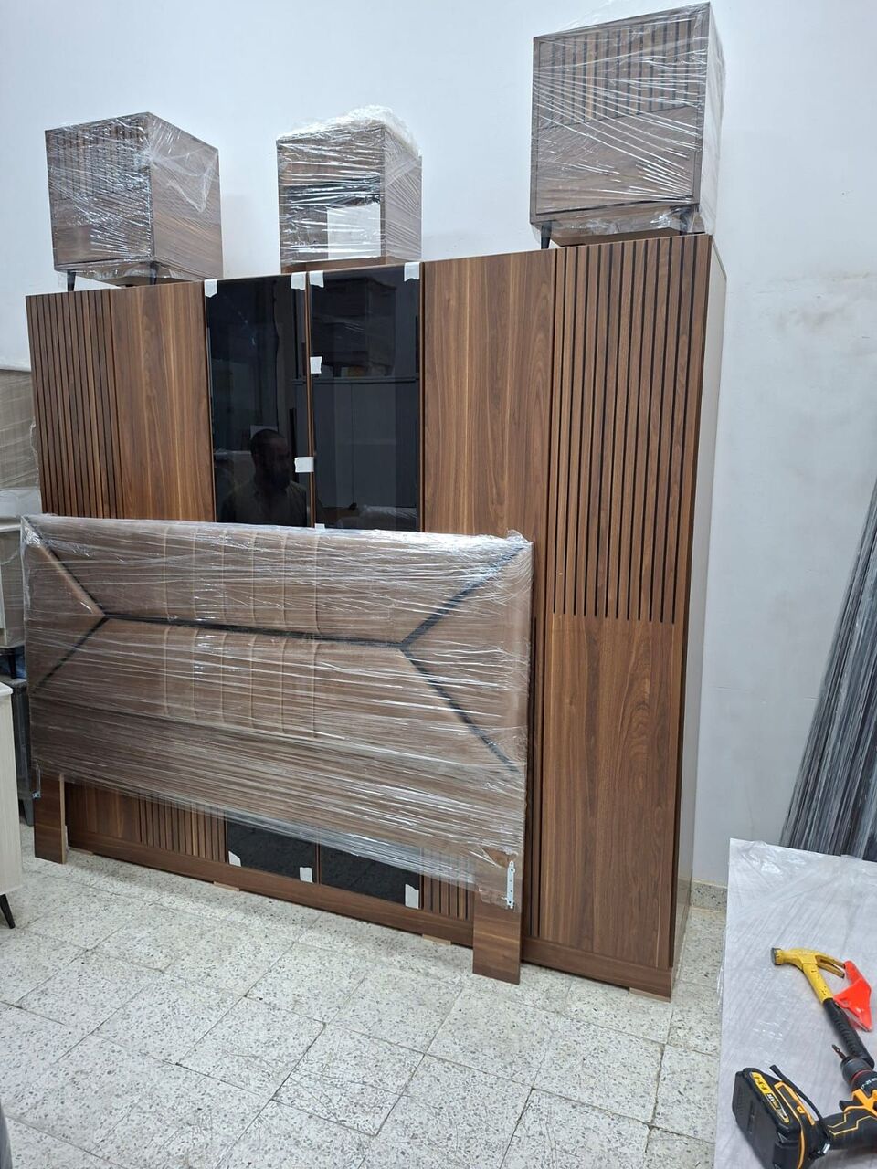 Al Malqa, Furniture, SAR 11,  New Bedroom Set Sale Online Home Devlree Free