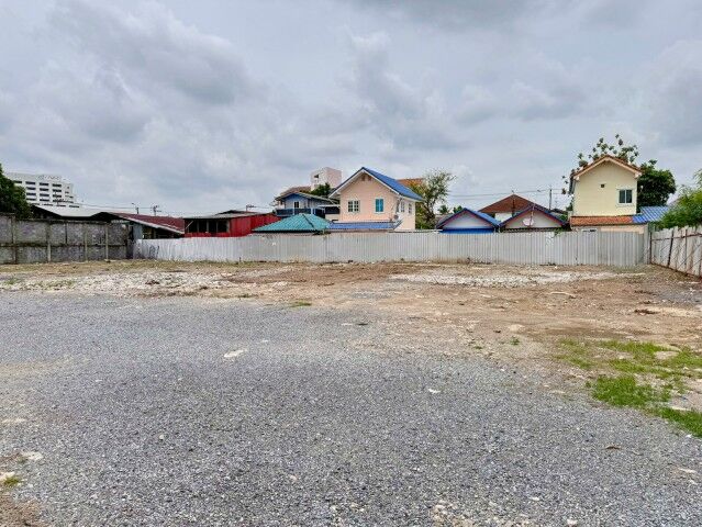 Bangkok, Villas, THB 59999,  1015 Sq. Feet,  MRT แยกติวานนท์ 1.2กม. กรุงเทพนนท์ 8-14 บางเขน 