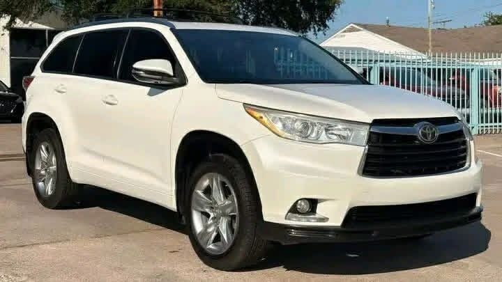 Dammam, Items Wanted, 2014 Toyota Highlander Limited Platinum V6 AWD