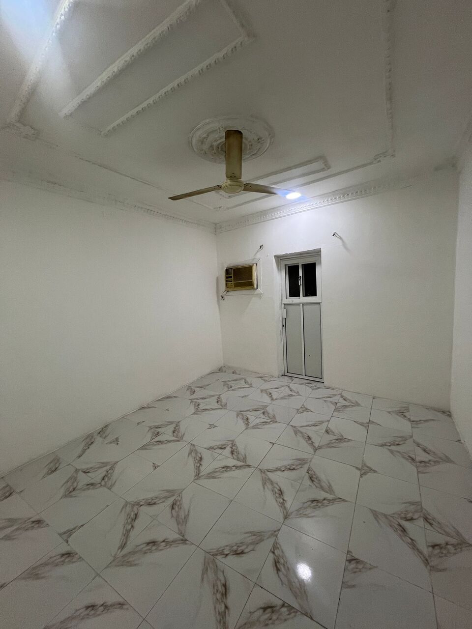 Hoora, Apartments, Flats, Houses & Villas, BHD 140/month,  Studio,  Apartment For Rent In Hoora