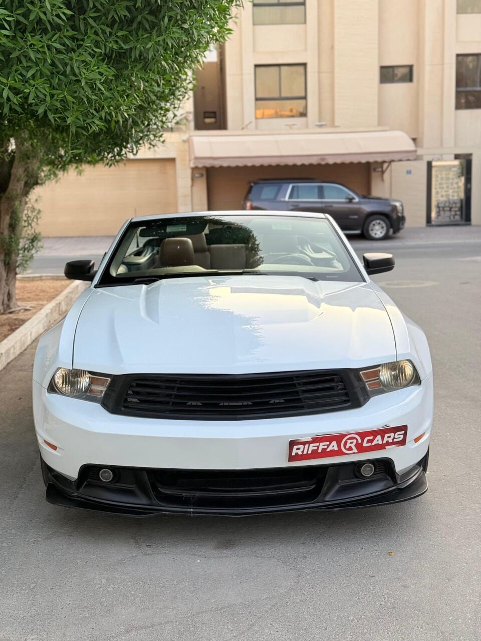 Manama, Vehicles, Cars & Trucks , BHD 1950,  Ford Mustang,  2012,  Automatic,  126000 KM,   CONVERTIBLE