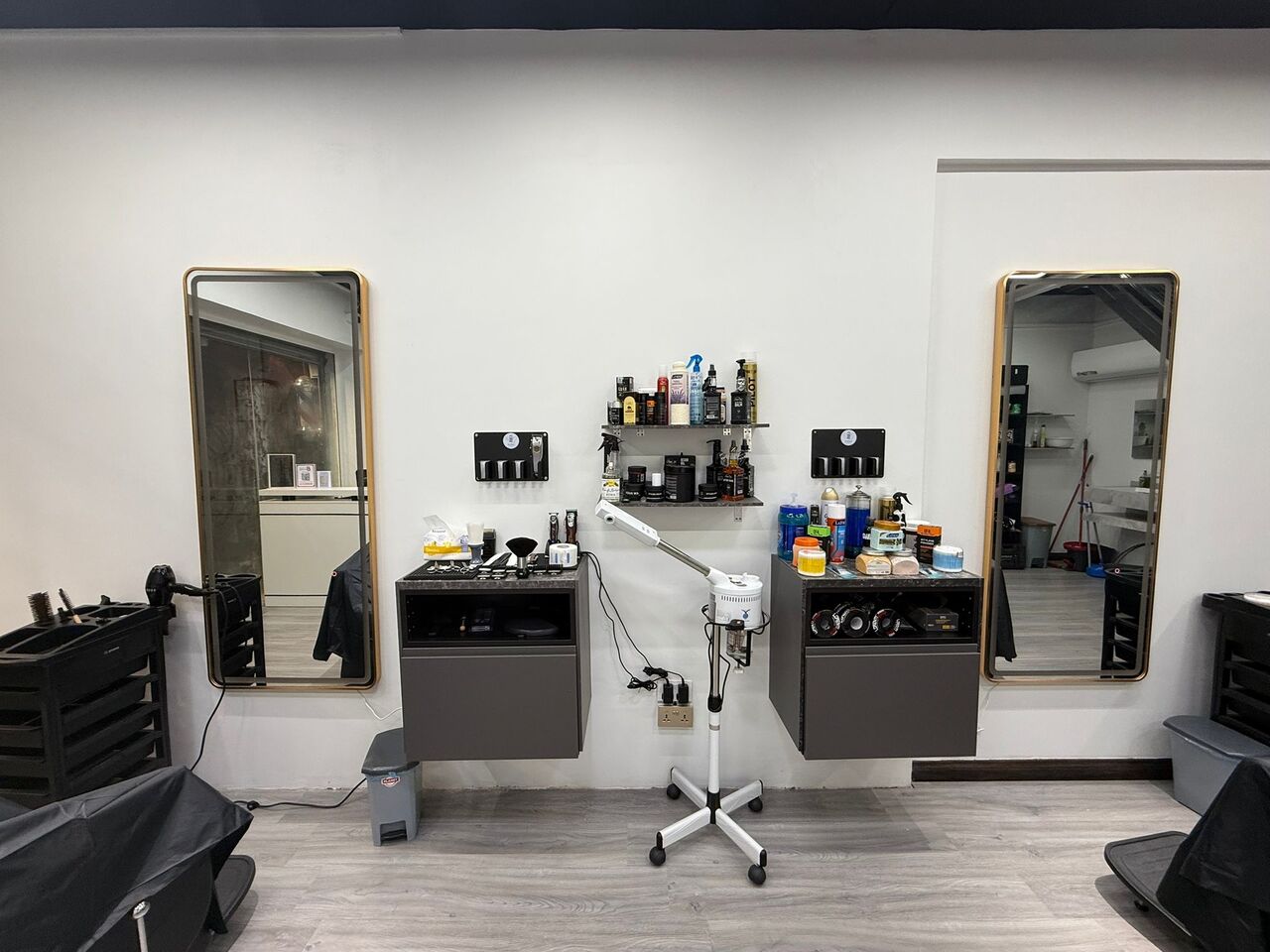 Budaiya, Businesses For Sale, Salon For Sale With Mezzanine Floor