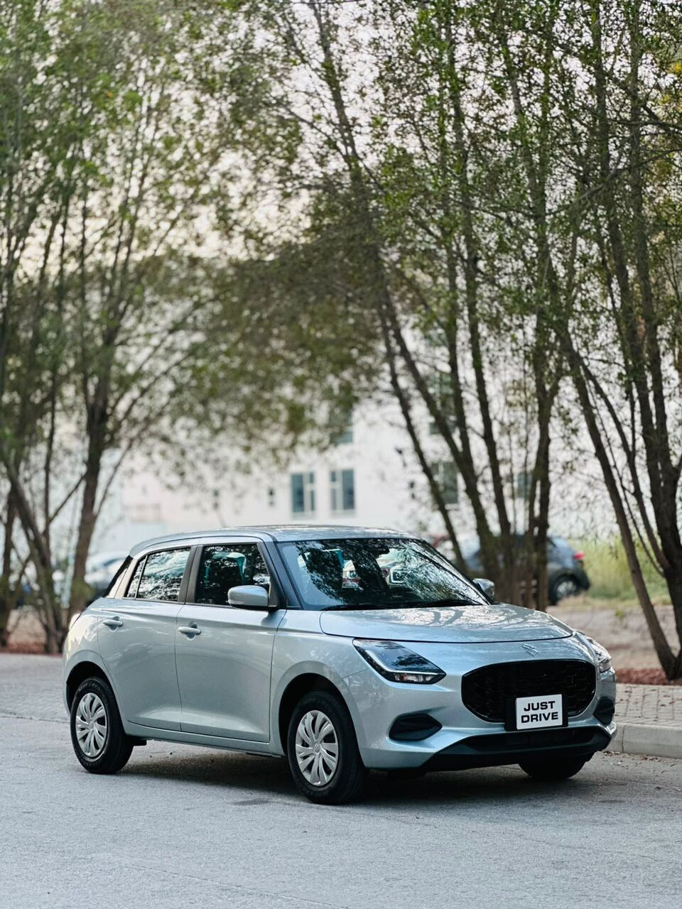 Segaya, Vehicles, Cars & Trucks , BHD 4650,  Suzuki Swift,  2025,  Automatic,  1400 KM,   HATCHBACK  MODEL VERY LOW MILEAGE STILL UNDER WARRANTY 35400768 ,33665080