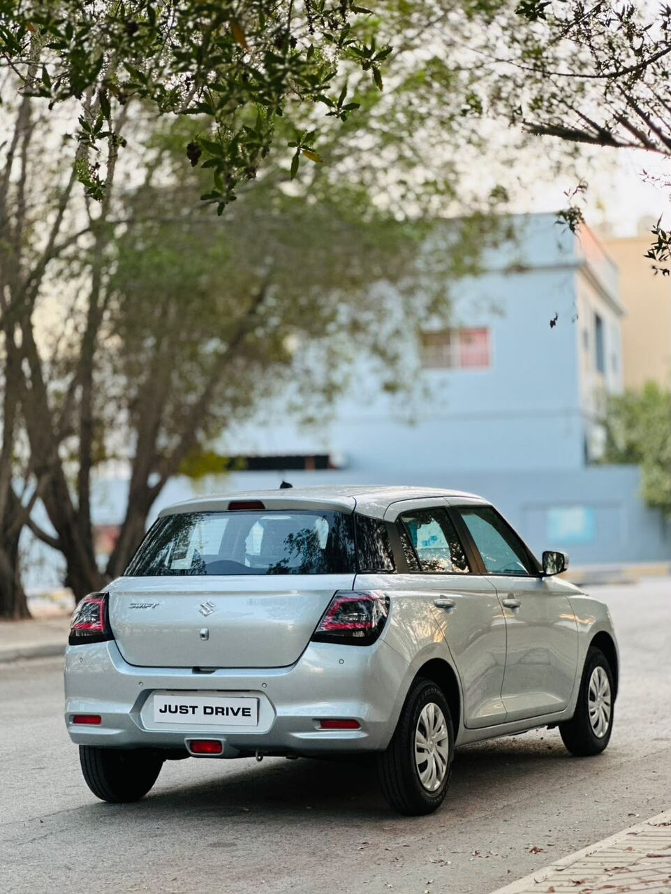 Segaya, Vehicles, Cars & Trucks , BHD 4650,  Suzuki Swift,  2025,  Automatic,  1400 KM,   HATCHBACK  MODEL VERY LOW MILEAGE STILL UNDER WARRANTY 35400768 ,33665080