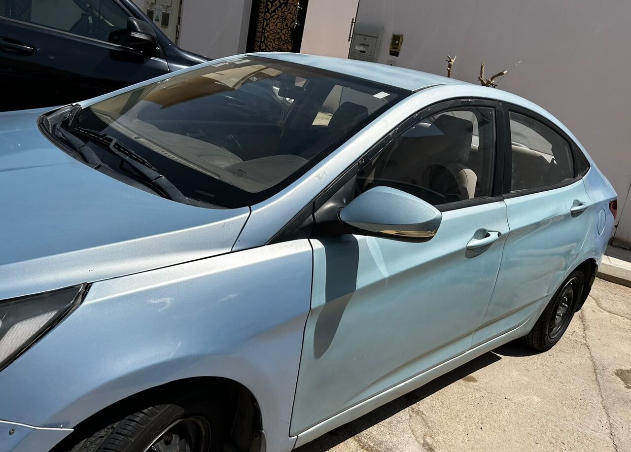Al Malaz, Vehicles, Cars & Trucks , SAR 21000,  Hyundai - Accent,  2015,  Automatic,  277000 KM,  Hyundai Accent  For Sale 21k