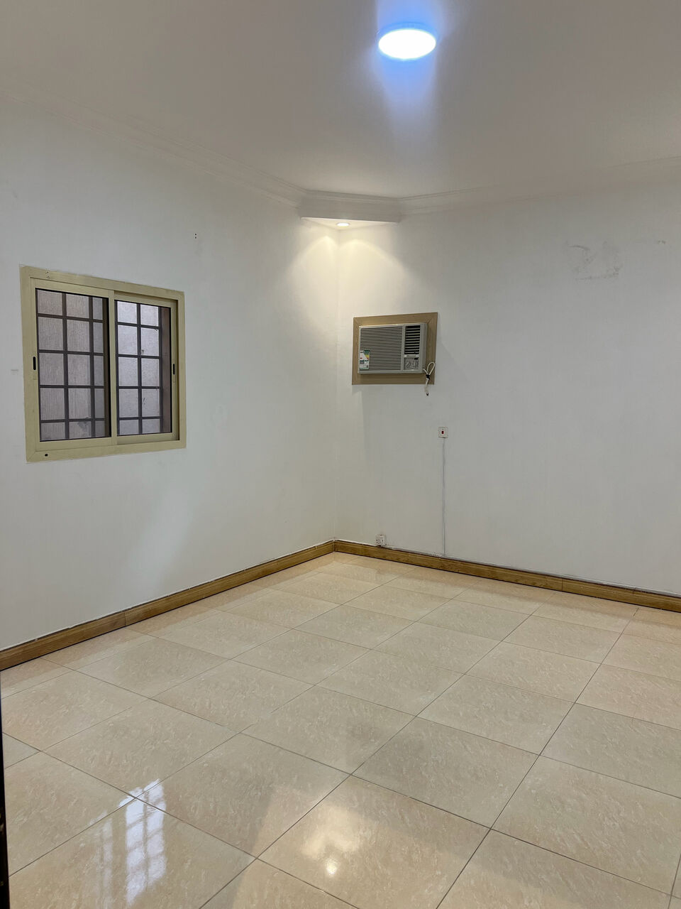 Riyadh, Apartments, Flats, Houses & Villas, SAR 44000/year,  3 BR,  3-Bedroom Family Apartment For Rent In Al Munsiyah &ndash; Water & Gas Included