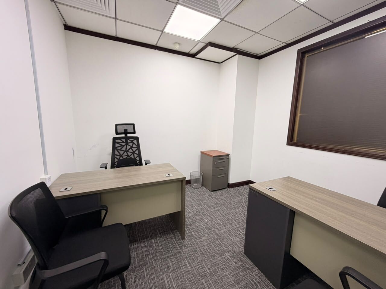 Dubai, Offices, AED 24000,  100 Sq. Feet,  FULLY FURNISHED OFFICE FOR RENT &ndash; AED 24,000/YEAR!