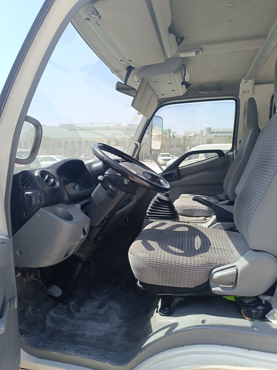 Umm Al Hassam, Vehicles, Cars & Trucks , BHD 3600,  Hino 2 Cabin 6 Wheel,  2016,  Manual,  117500 KM,  Low Mileage, Full Cover Insurance, Clean Condition, Urgent Sale !