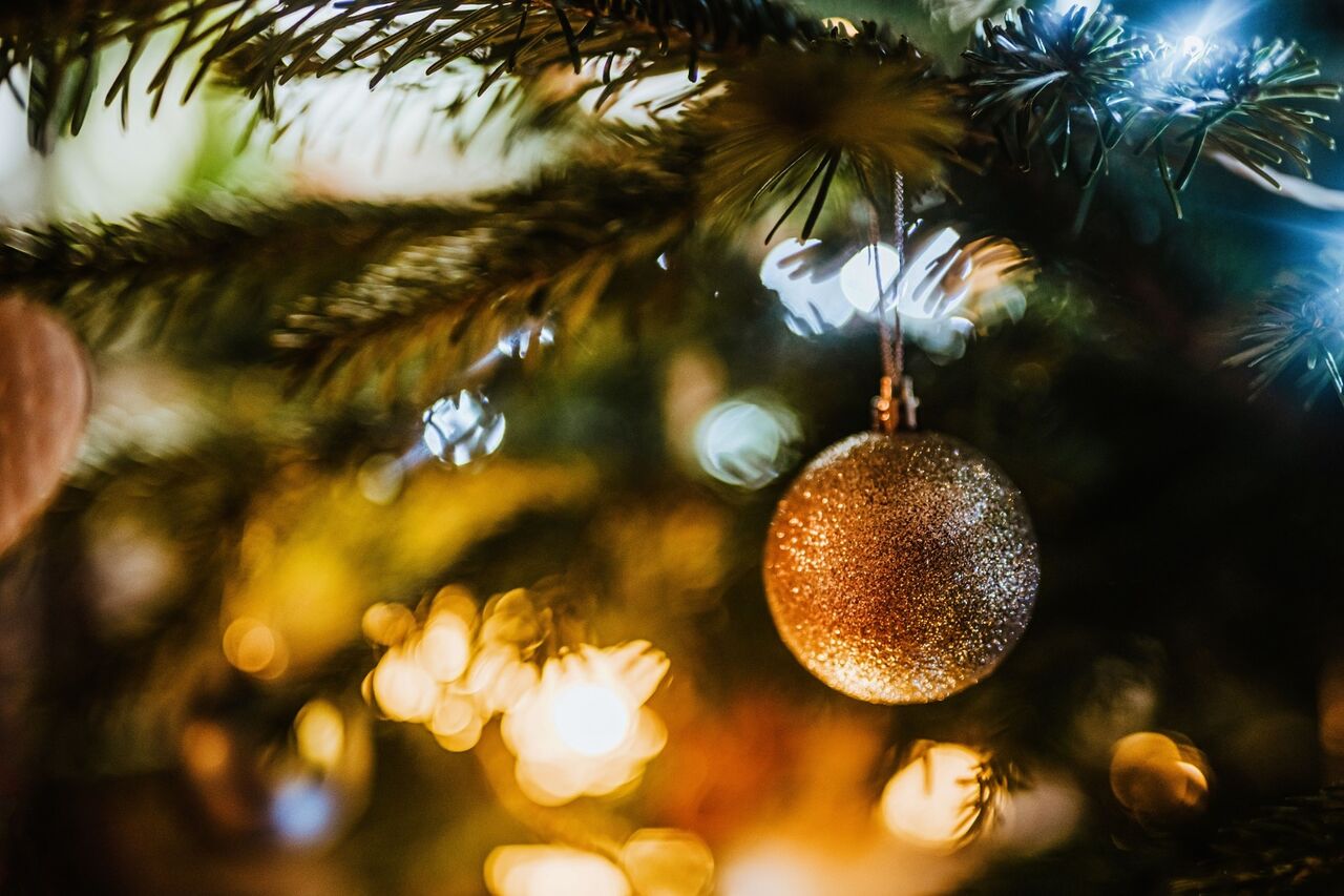 London, Travel, Christmas Eve Hotel Packages & Festive Season Deals UK