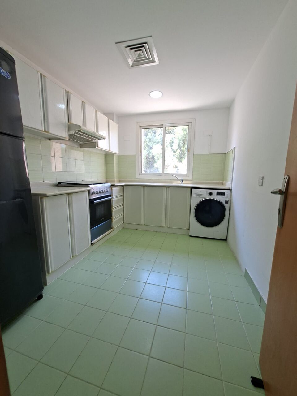 Adliya, Apartments, Flats, Houses & Villas, BHD 290/month,  Furnished,  2 BR,  Fully Furnished 2 Bedroom Flat For Rent In Adliya (including Electricity)
