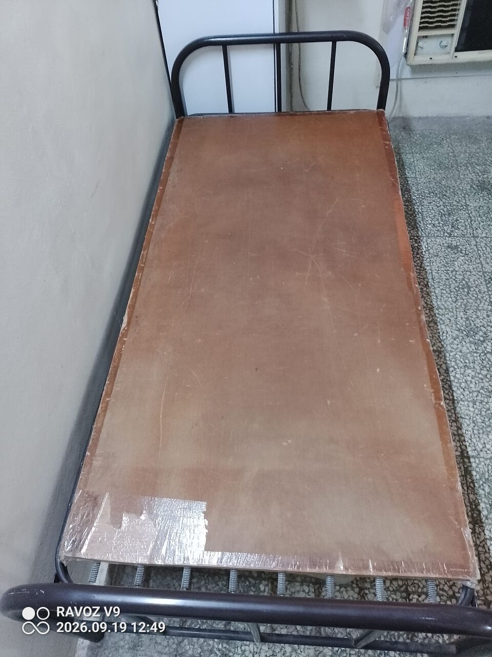 Ras Rumman, Furniture, BHD 20,  Single Bed Of Iron With Thick Mattress On Sale