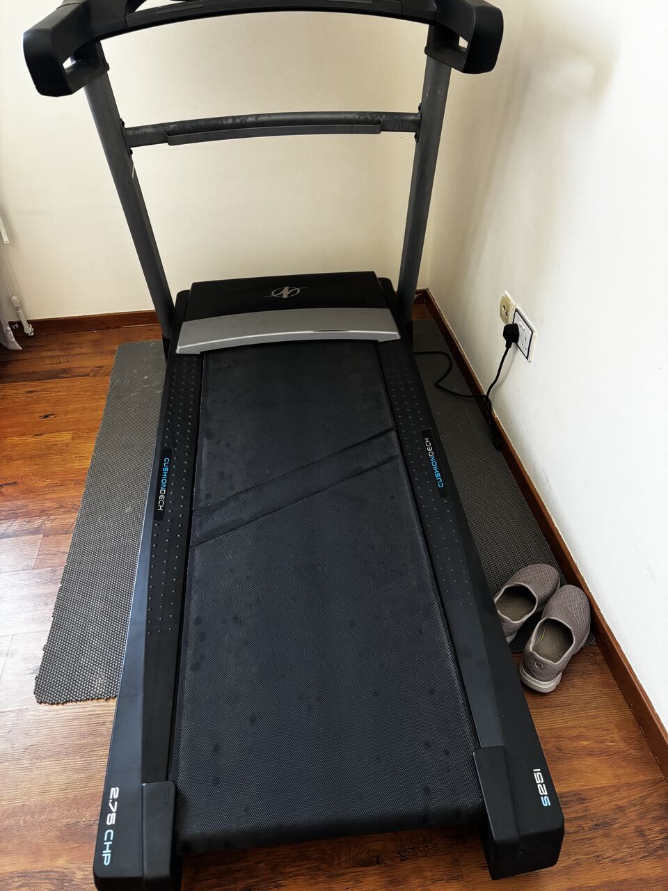 Manama, Health & Beauty Items, BHD 180,  NordiTrack Threadmill S25i