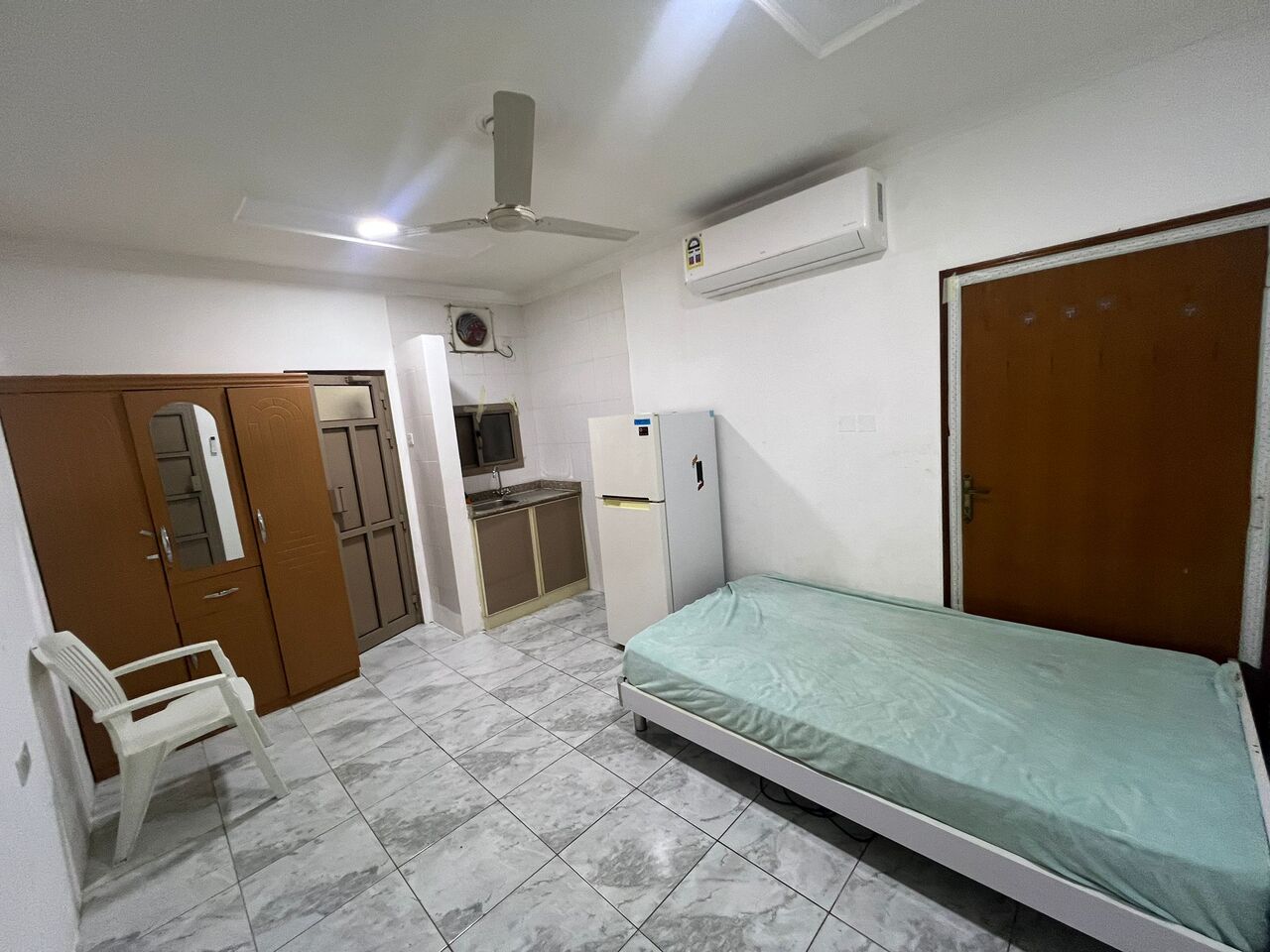 Manama, Apartments, Flats, Houses & Villas, BHD 125/month,  Furnished,  Studio,  Affordable Studio Flat For Rent In Sahala Near Khamis