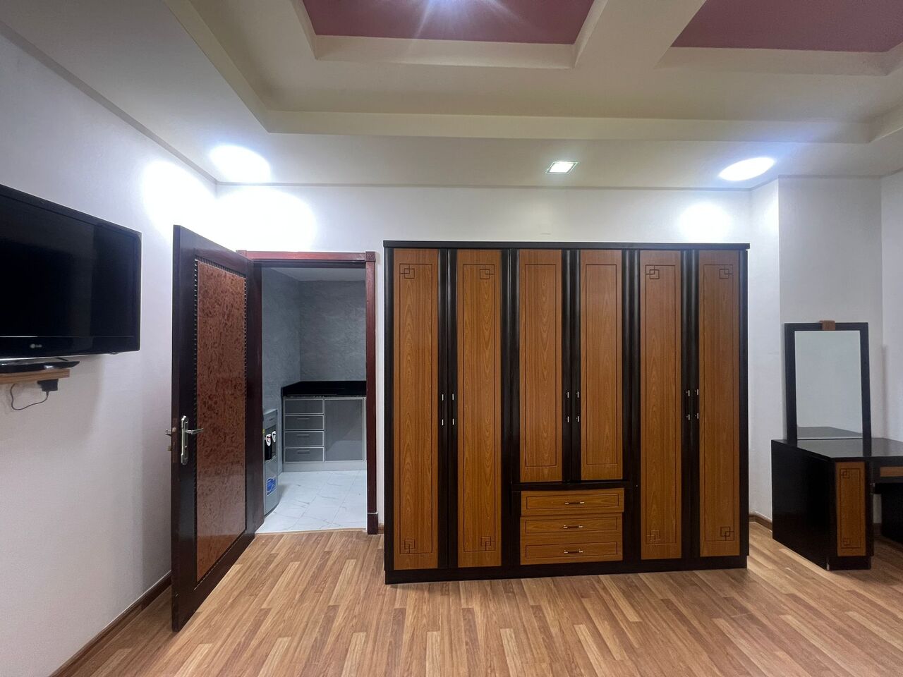 Juffair, Apartments, Flats, Houses & Villas, BHD 200/month,  Furnished,  Studio,  Renovated Studio Apartment For Rent In Juffair