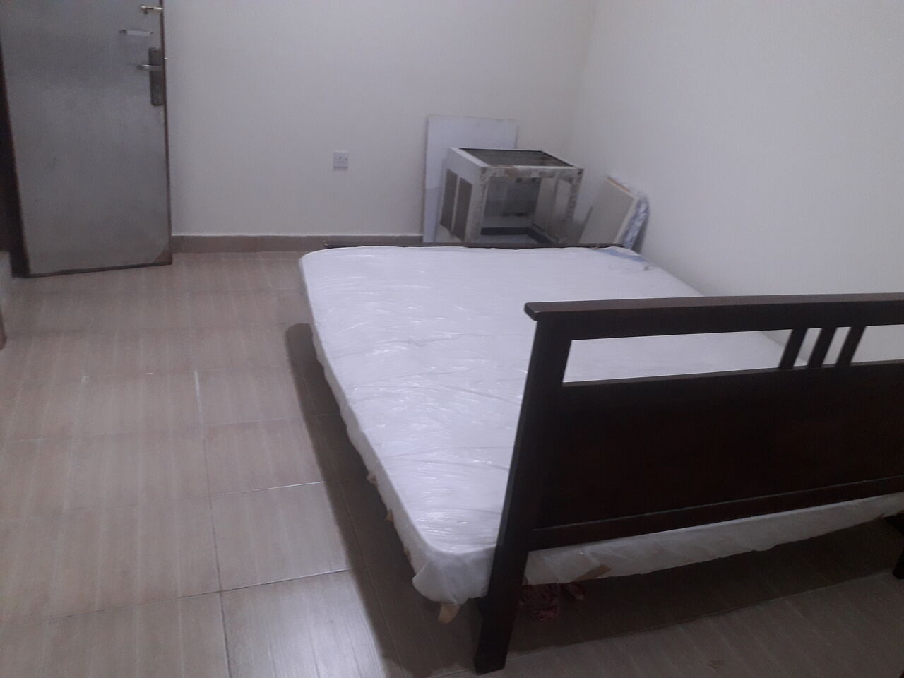 Gudaibiya, Apartments, Flats, Houses & Villas, BHD 150/month,  1 BR,  90 Sq. Meter,  1 Bhk Roof Top Unfurnished Flat Available In Gudaibiya Call Aleena