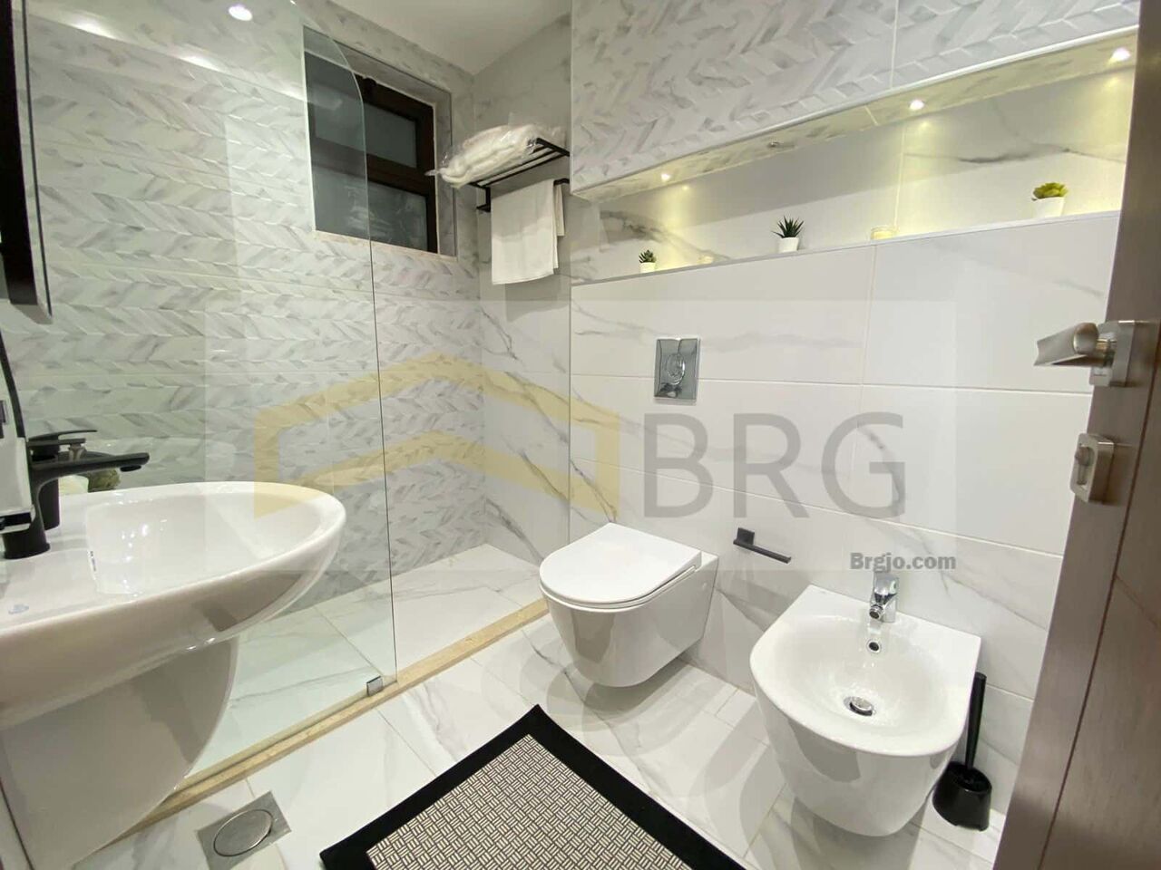 Abdoun, Apartments, Flats, Houses & Villas, JOD 18000/year,  2 BR,  A Garden In Abdoun &mdash; Yours.