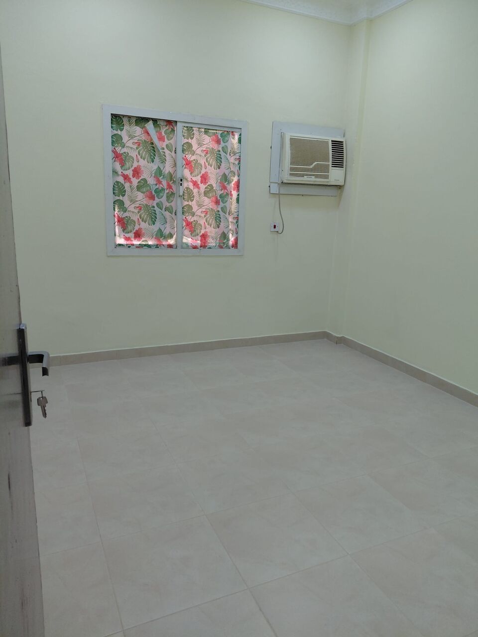 Gudaibiya, Apartments, Flats, Houses & Villas, BHD 190/month,  2 BR,  2 Bedroom Unfurnished Flat For Rent With Ewa