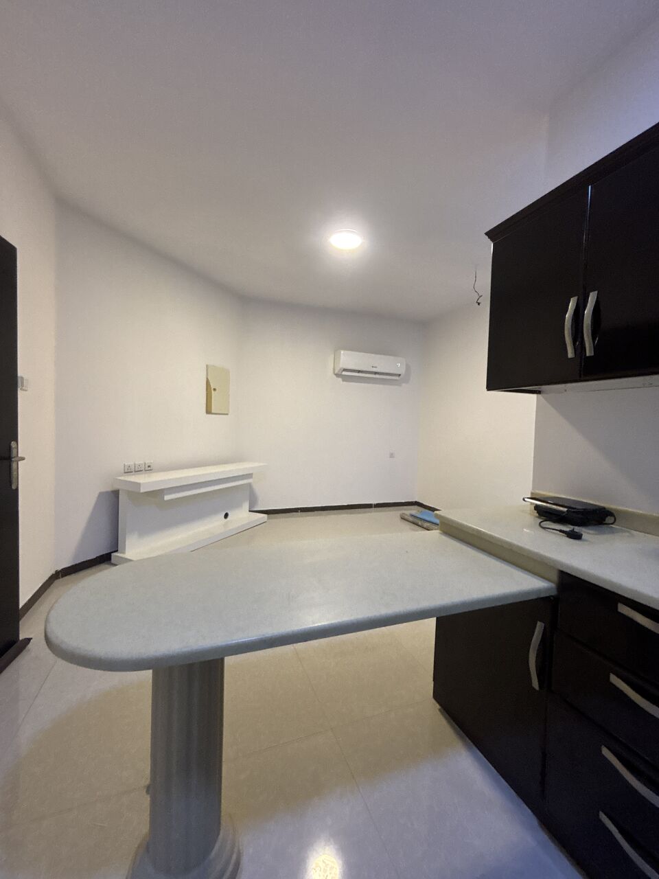 Al Malaz, Rooms for Rent, Sar 1500/month,  🏠 Executive Room Available For Rent – Prime Location  We Are Offering One Executive Room