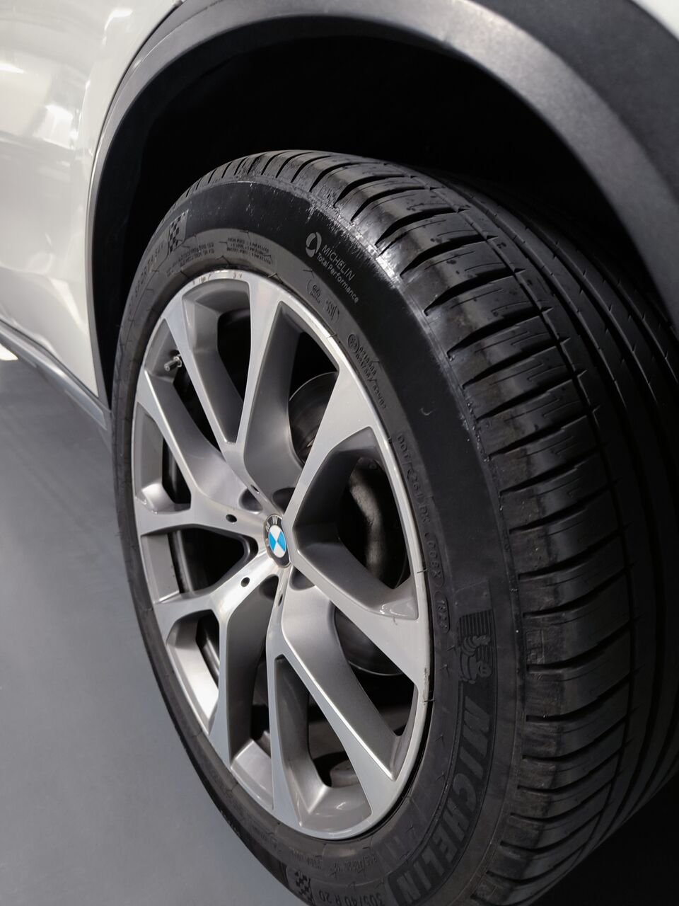 Riyadh, Vehicles, Cars & Trucks , SAR 149,  Bmw X5,  2019,  Automatic,  142 KM,