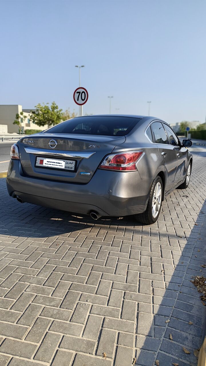 Manama, Vehicles, Cars & Trucks , BHD 2200,  Nissan Altima,  2014,  Automatic,  233 KM,    نيسان التيما