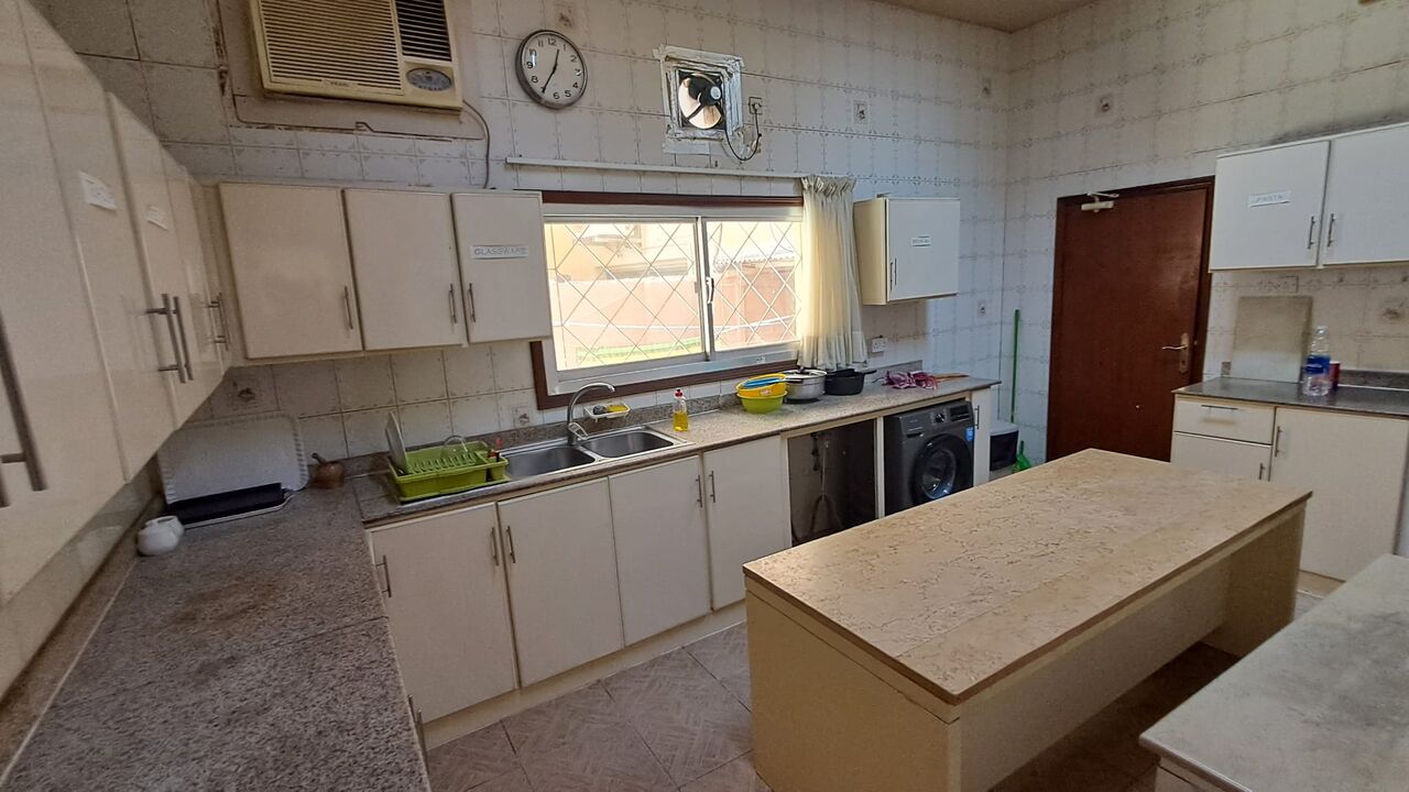 Adliya, Villas, BHD 850,  7BHK Commercial Semi Furnished Private Villa For Rent In Adliya With Split AC, Curtain