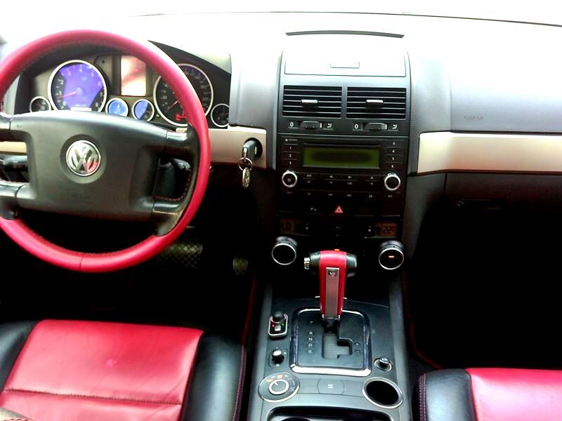 Bilad Al Qadeem, Vehicles, Cars & Trucks , BHD 2800,  Volkswagen Touareg,  2010,  Automatic,  171200 KM,   FULL OPTOIN SUV SINGLE OWNER URGENT FOR SALE