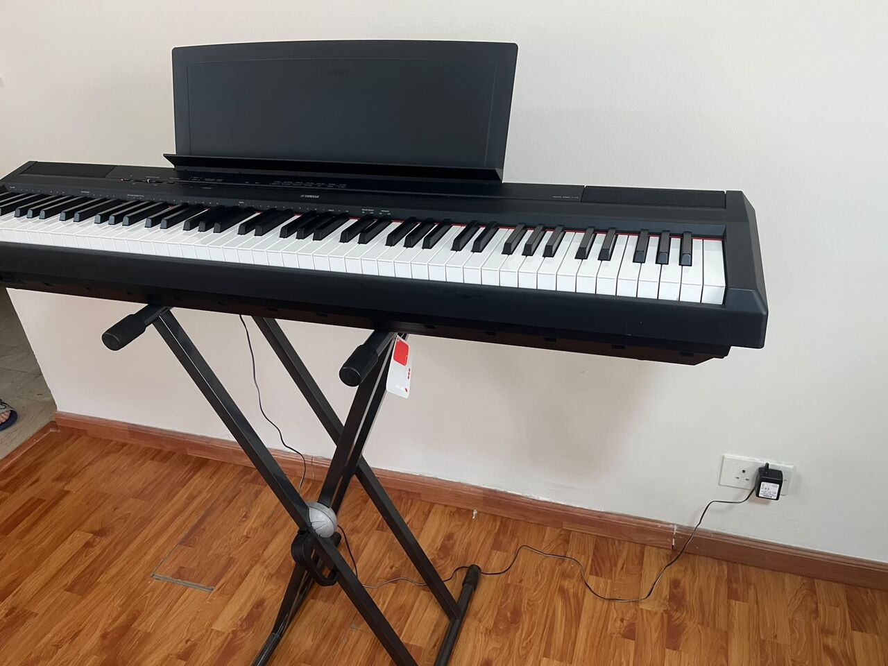 Al Naeem, Musical Instruments, SAR 2100,  Yamaha P-115B Digital Piano (Like New) + Premium Italian Proel Stand