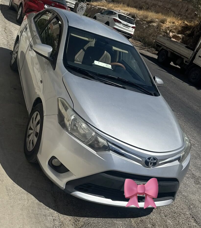 East Riffa, Vehicles, Cars & Trucks , BHD 2300,  Toyota Yaris,  2014,  Automatic,  180000 KM,     1.3 Silver BD2300