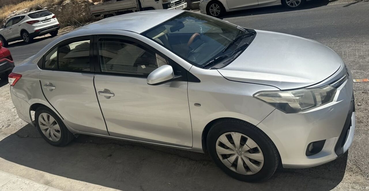 East Riffa, Vehicles, Cars & Trucks , BHD 2300,  Toyota Yaris,  2014,  Automatic,  180000 KM,     1.3 Silver BD2300