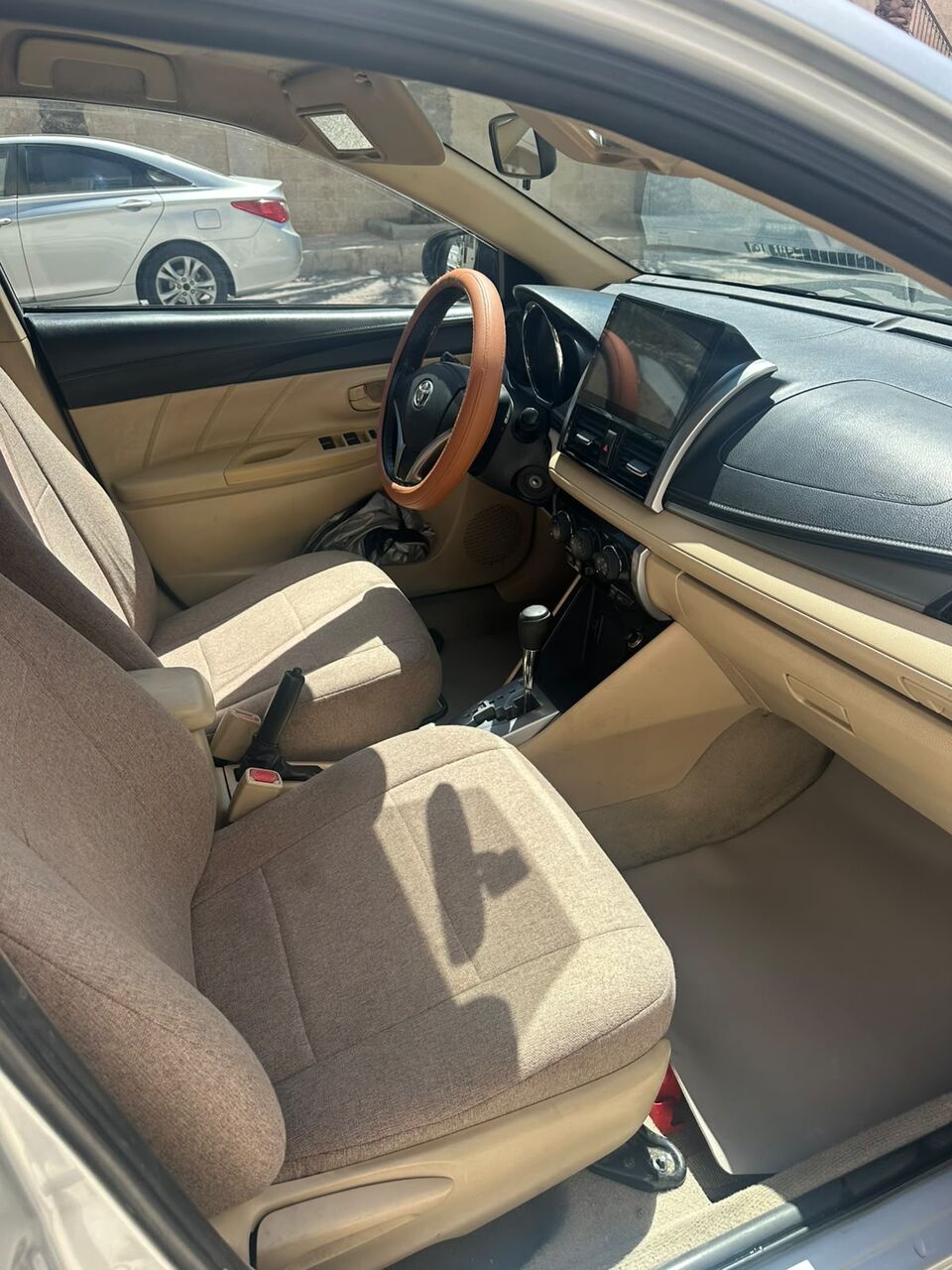 East Riffa, Vehicles, Cars & Trucks , BHD 2300,  Toyota Yaris,  2014,  Automatic,  180000 KM,     1.3 Silver BD2300