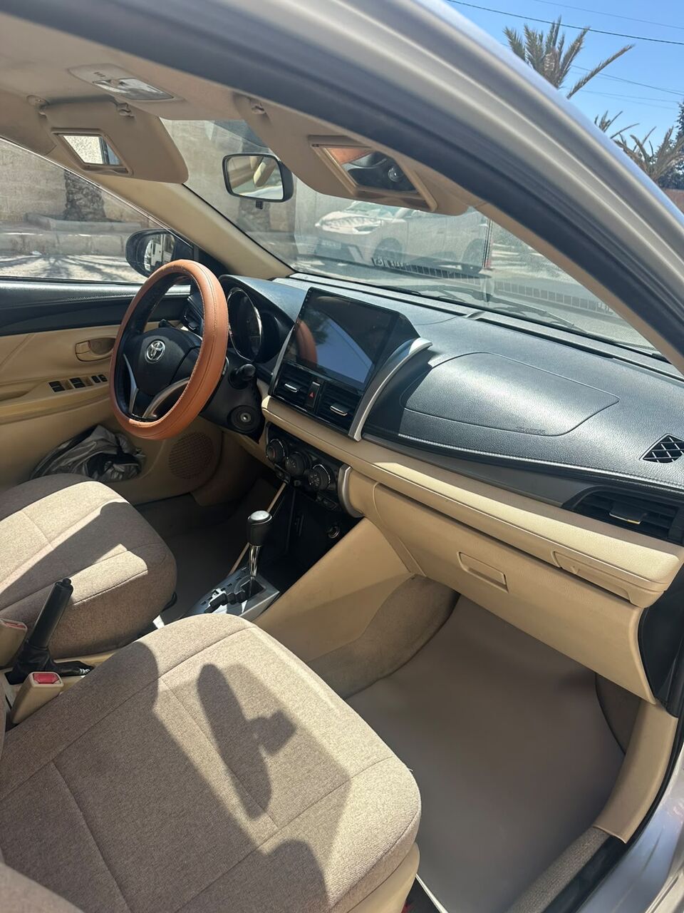 East Riffa, Vehicles, Cars & Trucks , BHD 2300,  Toyota Yaris,  2014,  Automatic,  180000 KM,     1.3 Silver BD2300