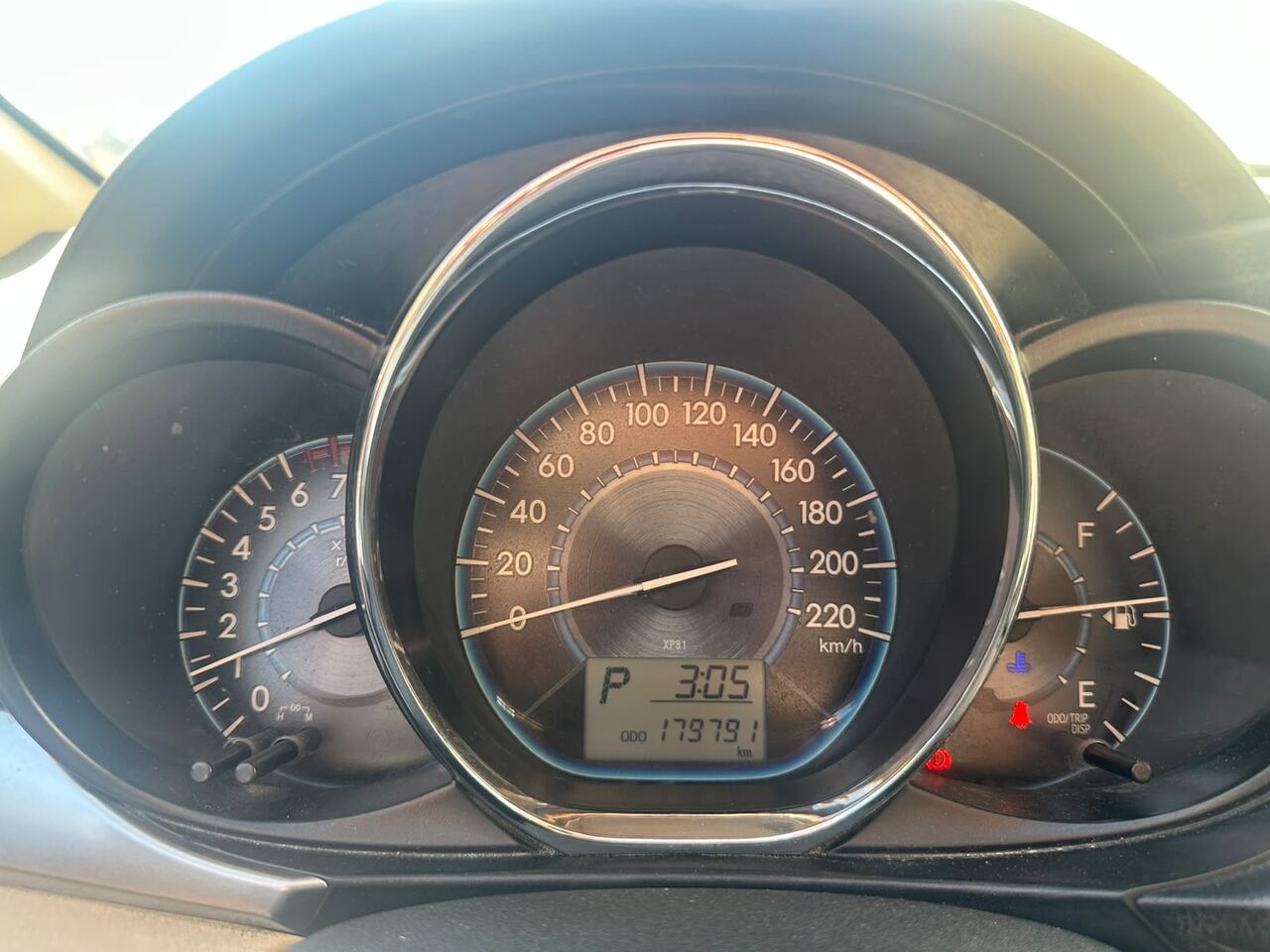 East Riffa, Vehicles, Cars & Trucks , BHD 2300,  Toyota Yaris,  2014,  Automatic,  180000 KM,     1.3 Silver BD2300