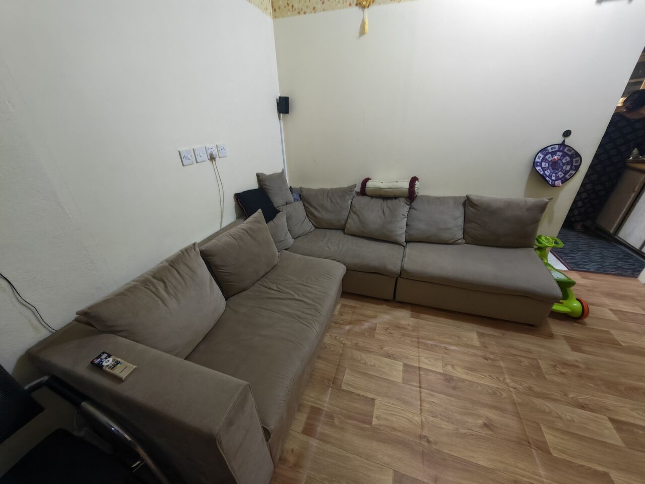 Al Shemaysi, Free Items, L Shape Sofa