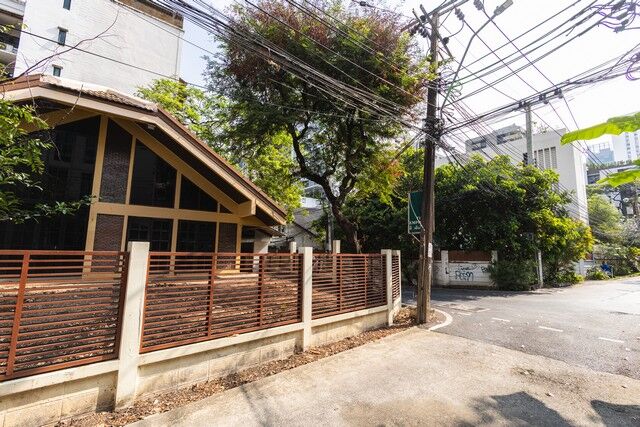 Bangkok, Real Estate For Sale, THB 250000000,  6 BR,  230 Sq. Feet,  ขายบ้านเดี่ยว พร้อมที่ดินใจกลาง